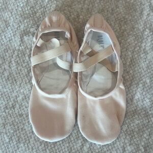 Ballet shoes